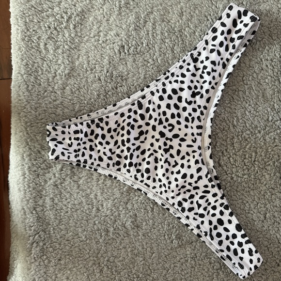 Shein Cow Print Bikini Size L - Picture 3 of 6